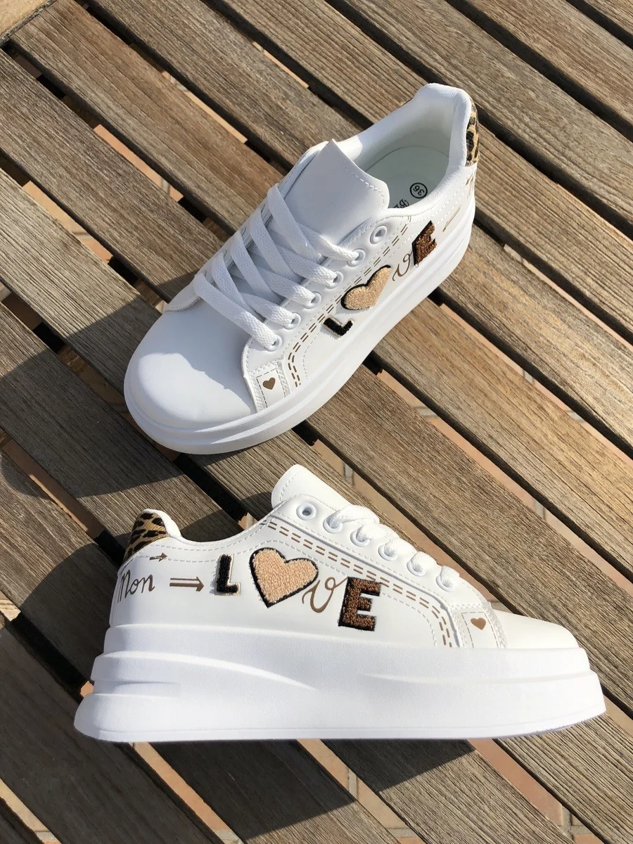 Ninneta White Animal Print