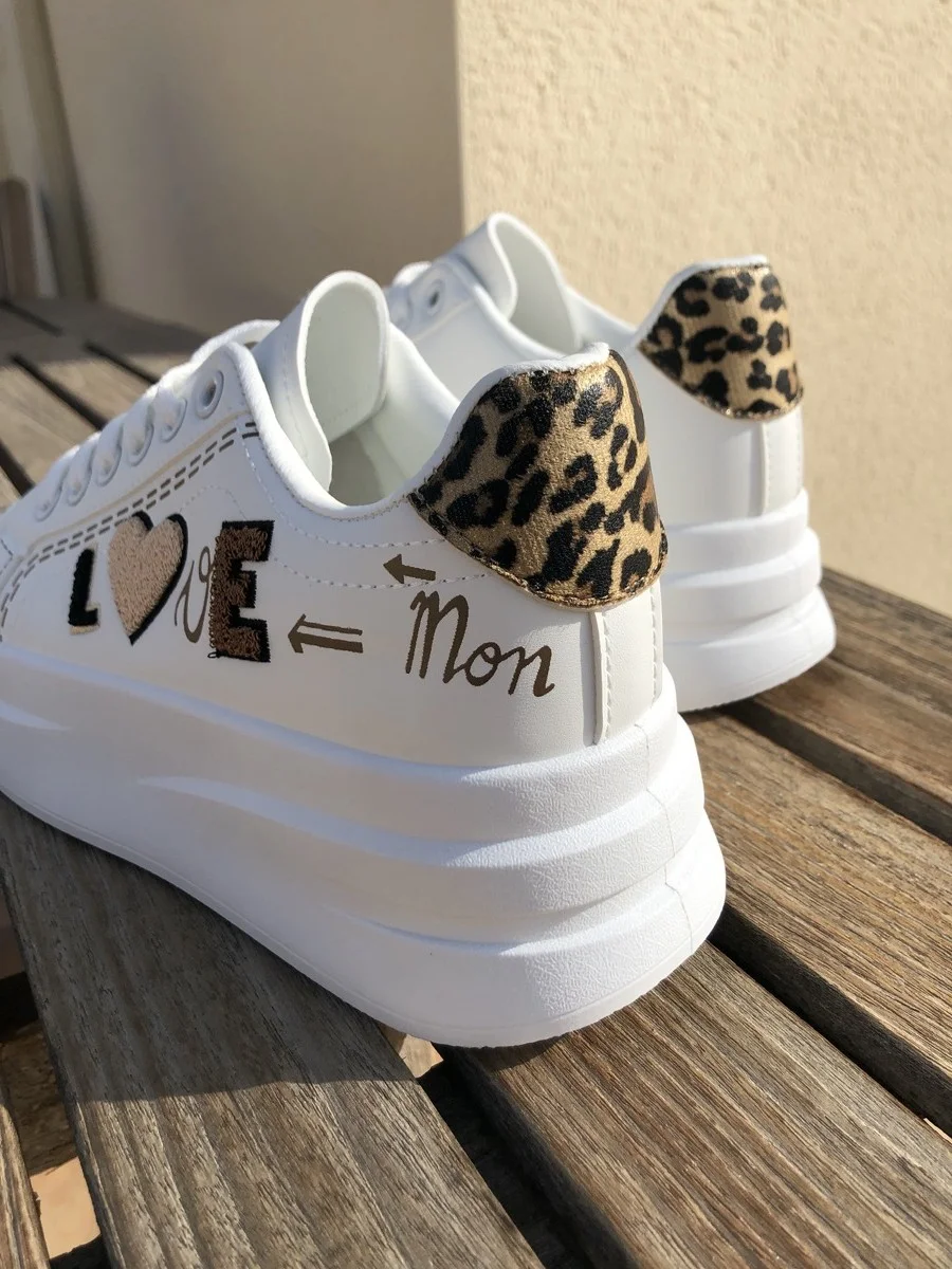 Ninneta White Animal Print