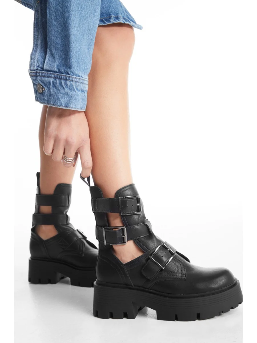 Botas con hebillas Marina Noir