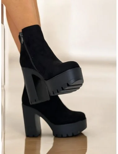 Botines de antelina con...