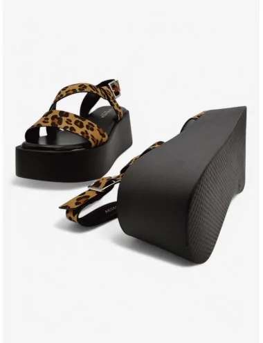 Sandalias con Plataforma...