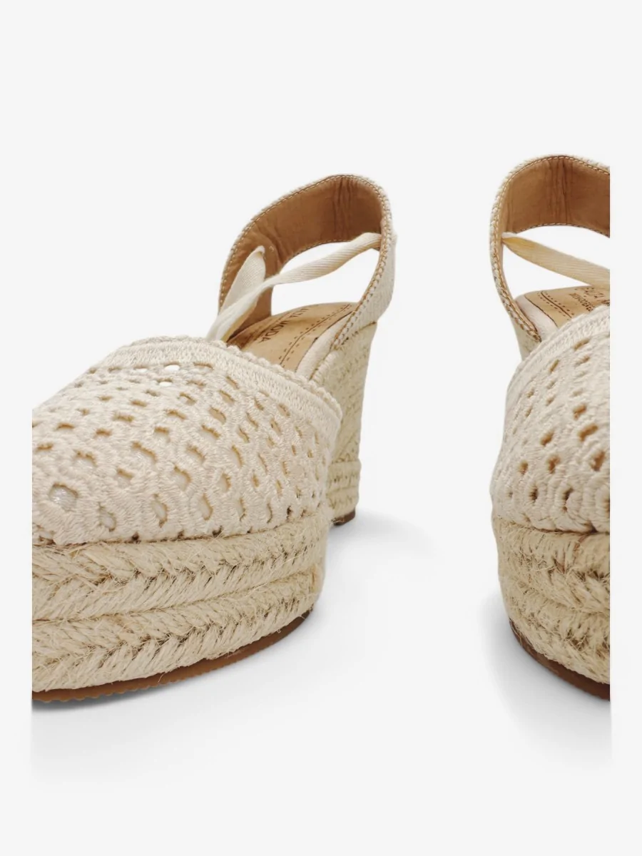 Sandalias con Cuñas de Esparto Atada en Pierna Roselle Beige