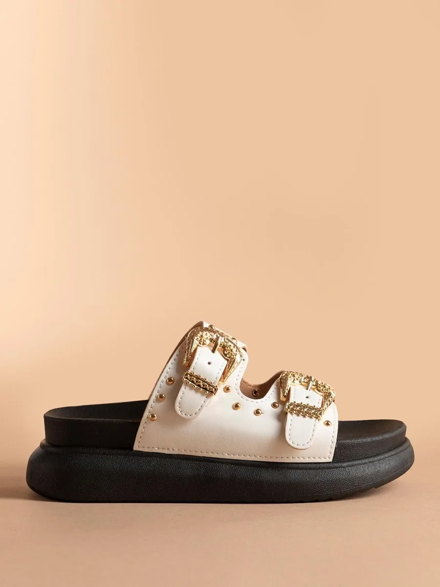 Sandalias con Plataforma y Detalle de Hebilla dorada Tirli White