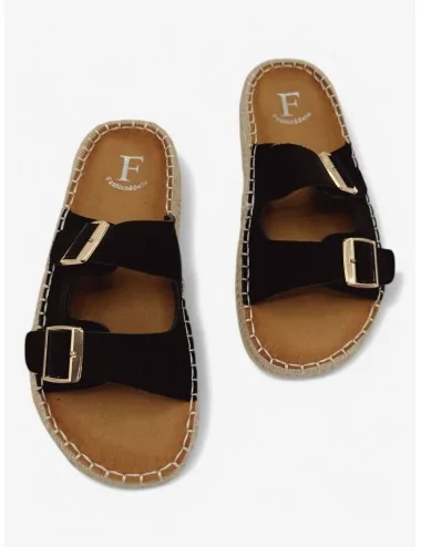 Sandalias con Hebillas...