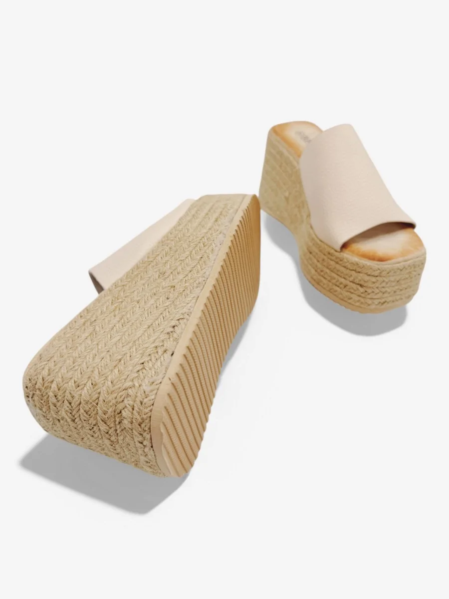 Cuñas con Plataforma y Esparto Malleva Beige
