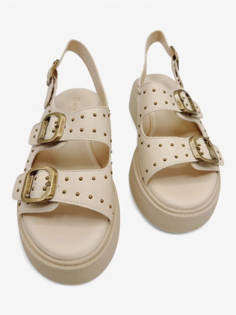 Sandalias con Plataforma y Tachuelas Taurasi Beige