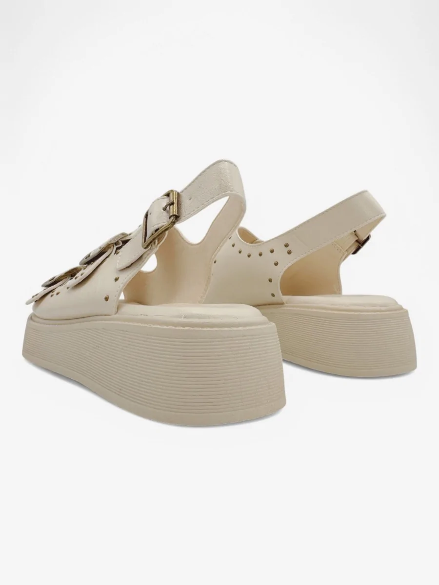 Sandalias con Plataforma y Tachuelas Taurasi Beige