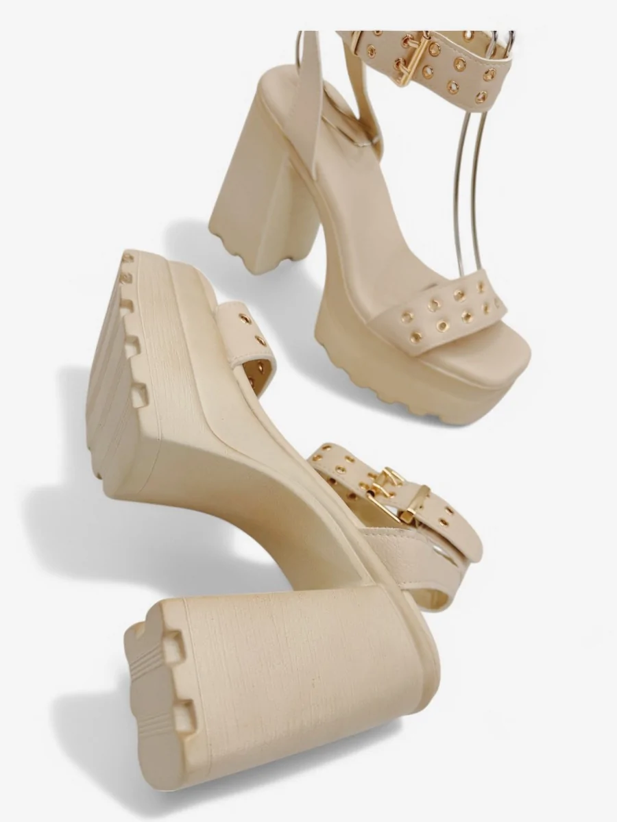 Sandalias con Tacón Sarcina Beige