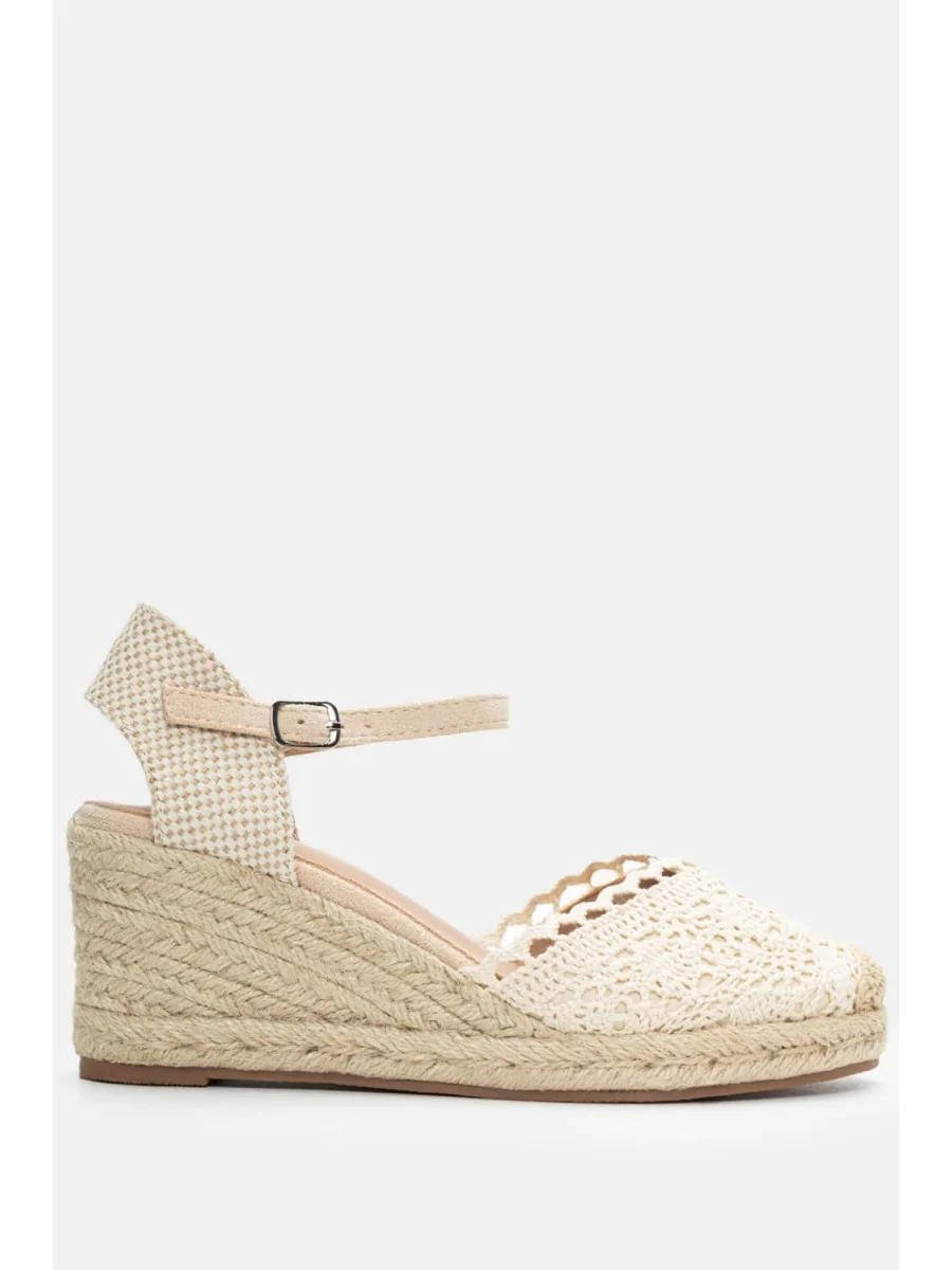 Sandalias de Cuña con Crochet Ceriana Beige