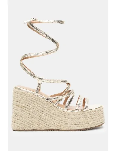 Sandalias con Tiras y Atadas a la Pierna Casina Gold