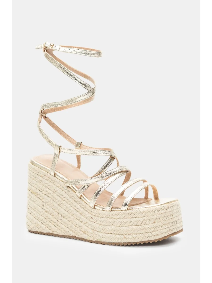 Sandalias con Tiras y Atadas a la Pierna Casina Gold