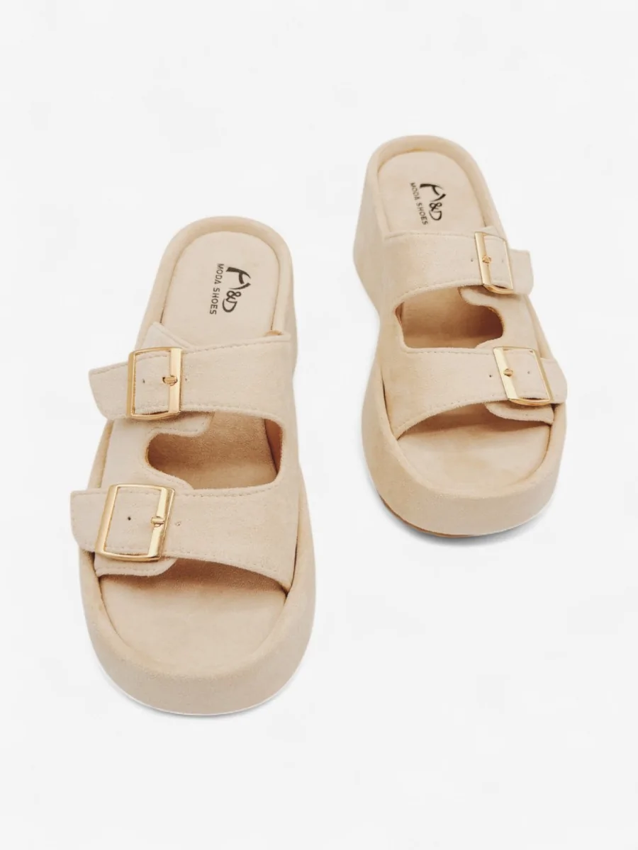 Sandalias Con Plataforma y Hebilla Vicari Beige