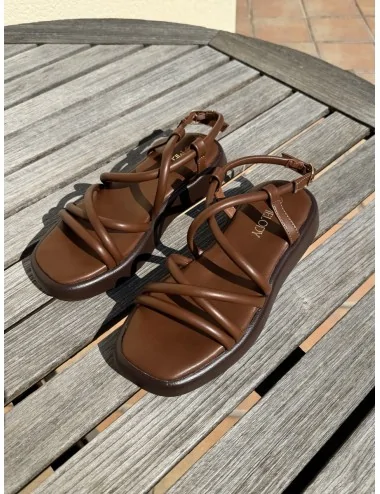 Sandalias planas con...
