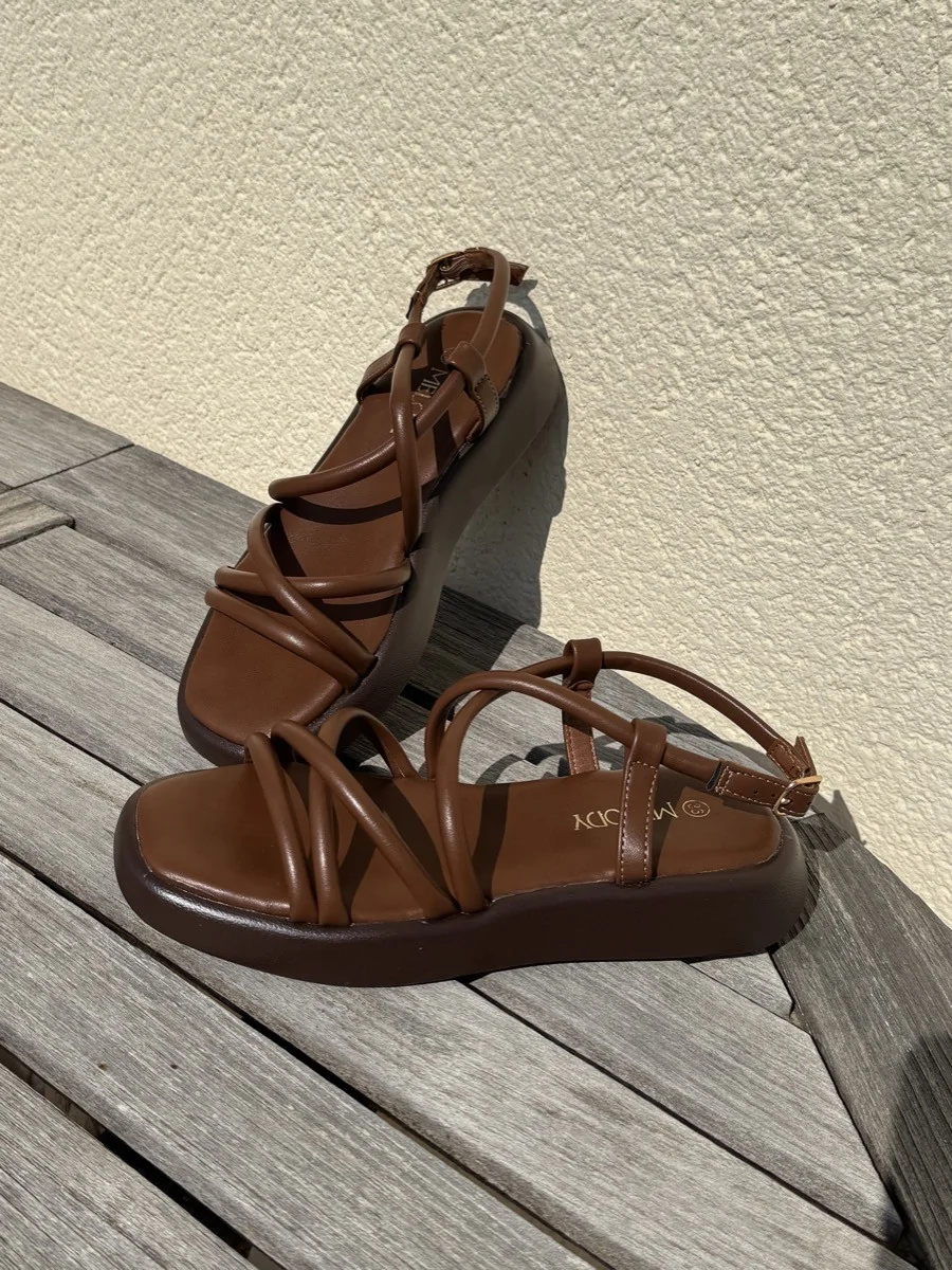 Sandalias planas con plataforma Terme Camel