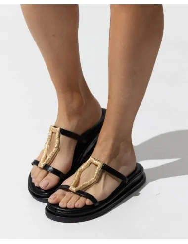 Sandalias con Detalle...