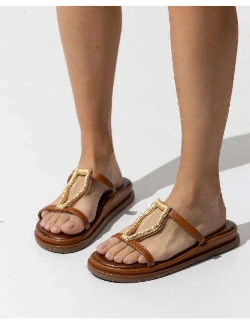Sandalias con Detalle...