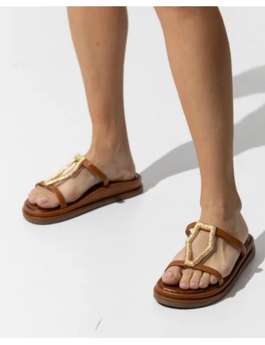 Sandalias con Detalle...