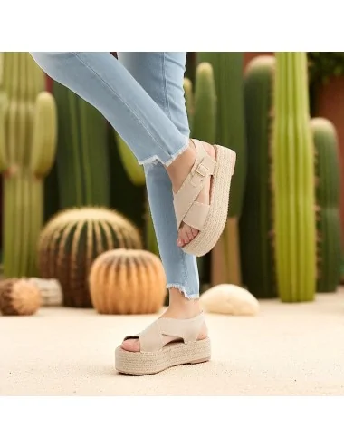 Sandalia con Plataforma de...