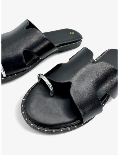 Sandalias Planas con anillo...