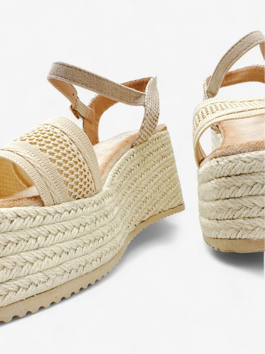 Sandalias con Cuña y Plataform de Esparto Aranova Beige