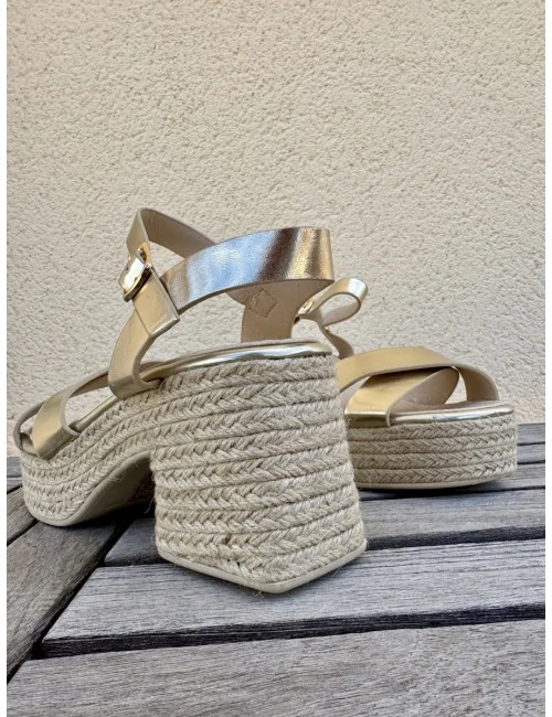 Sandalias con Tacón Grueso...