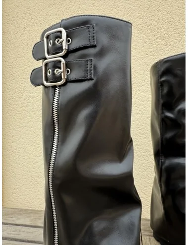 Botas Bikers con Cremallera y Hebillas Veneta Noir