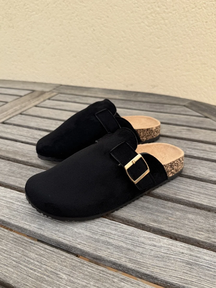 Zuecos con Hebilla dorada abazia Noir