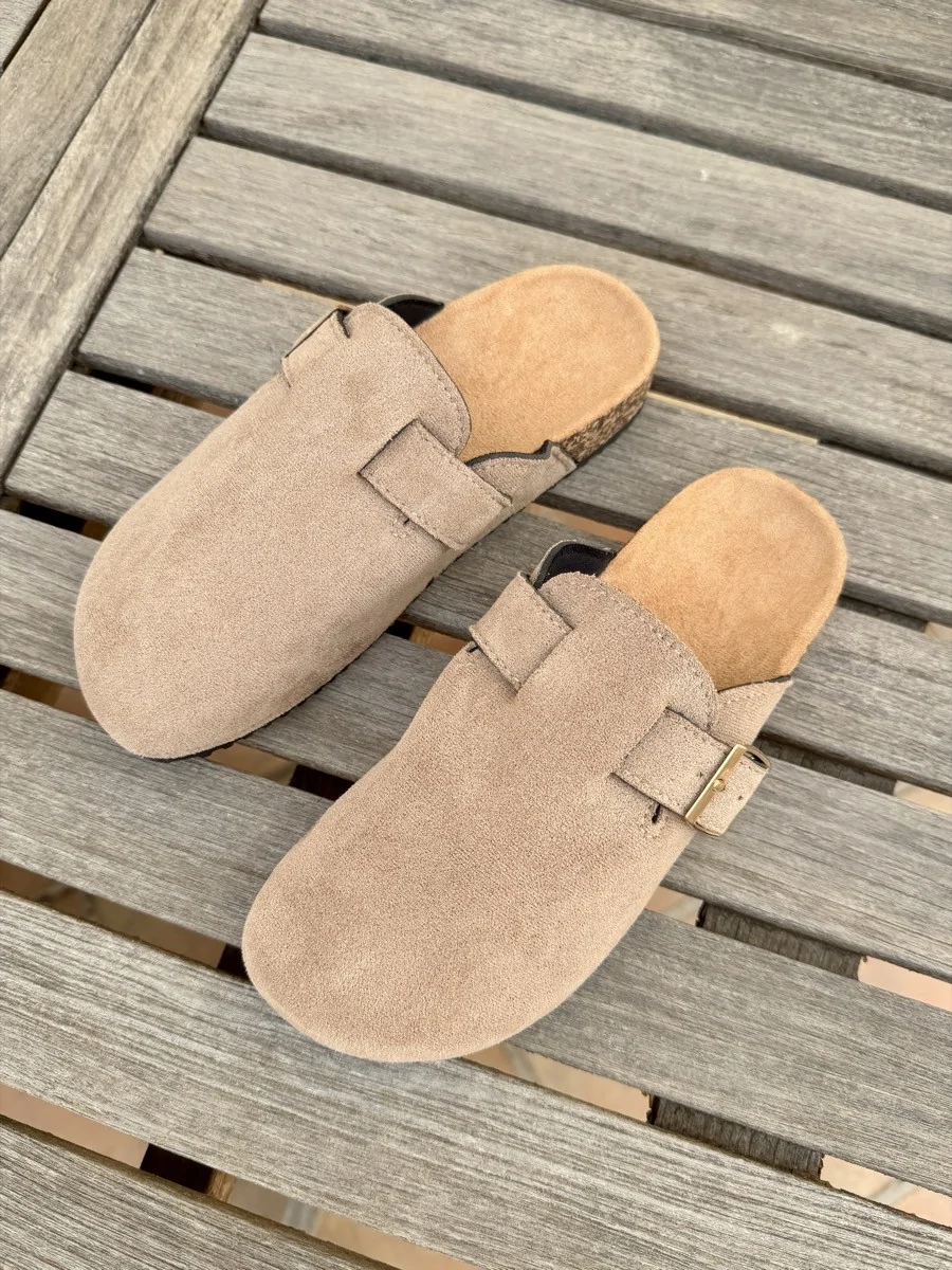 Zuecos con Hebilla dorada abazia Khaki