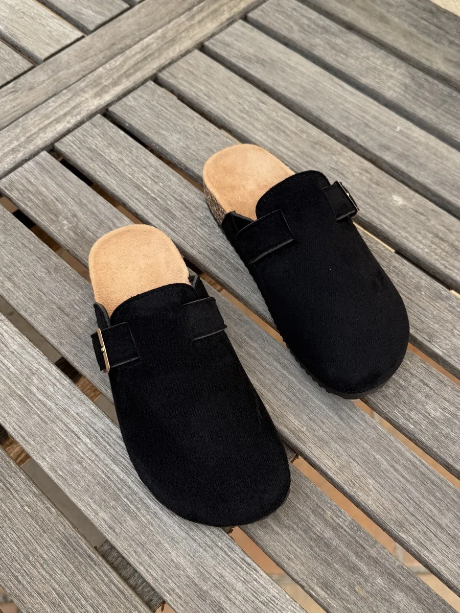 Zuecos con Hebilla dorada abazia Noir