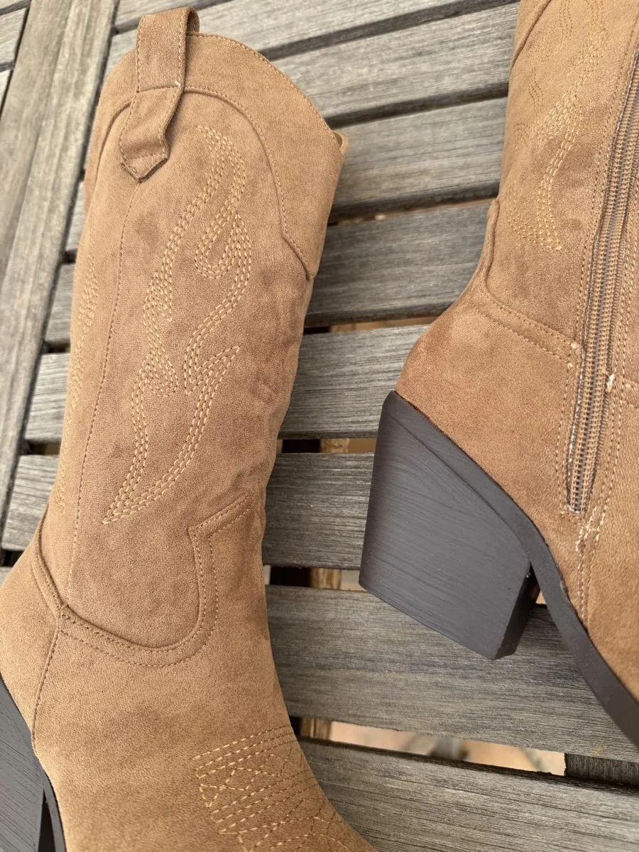 Bota Cowboy con tacón cubano Porto Camel