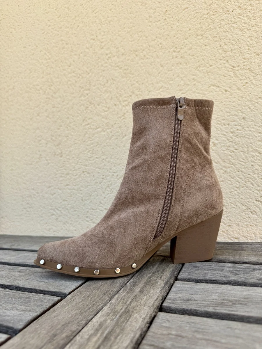 Botines Cowboy con Tacon y tachuelas Plateados Fiesse Khaki