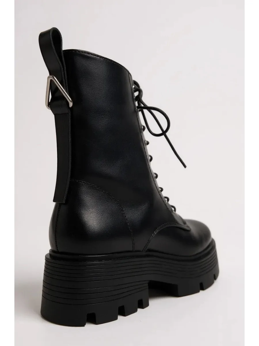 Botas Bikers con suela gruesa Darzo Noir