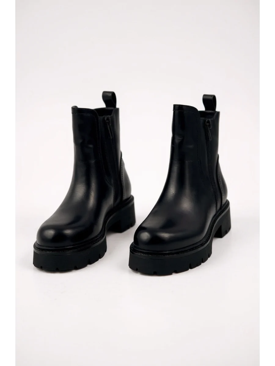 Botas con Plataforma y Cremallera Enza Noir