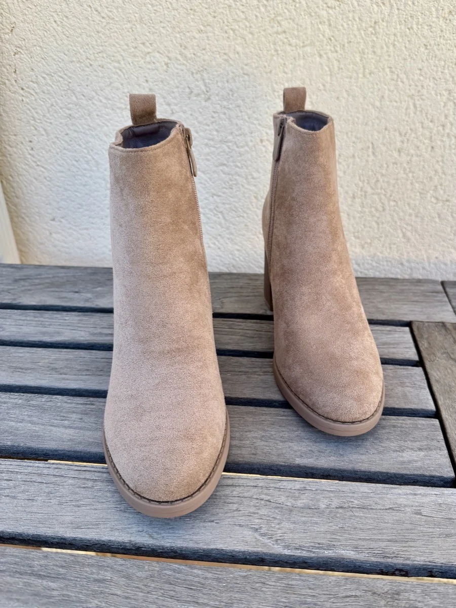 Botines con tacón de Antelina Brozzi Khaki