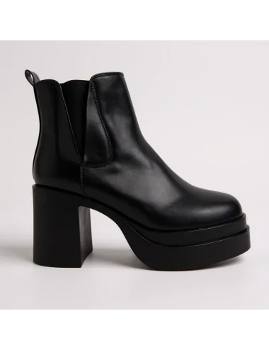 Botines con tacon y...