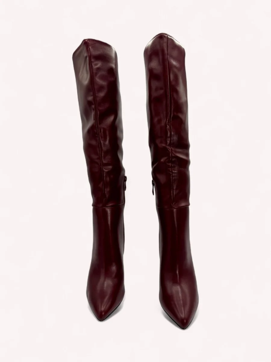 Bota con tacon y punta fina Carpi Tinto