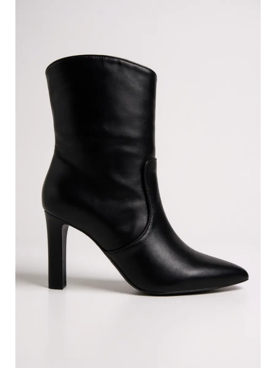 Botas con tacon y punta fina Merli Noir