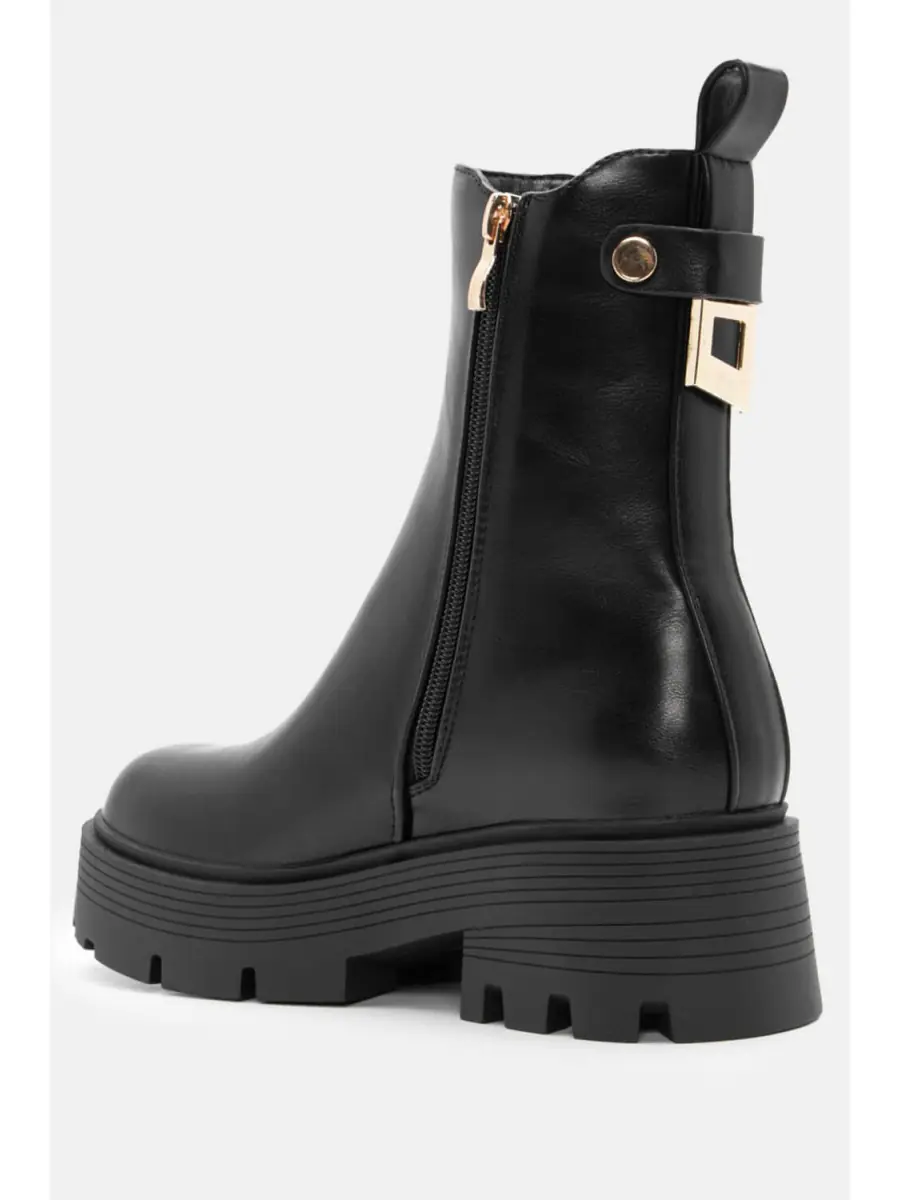 Botas con Cremallera y Detalles Dorados Sover Noir
