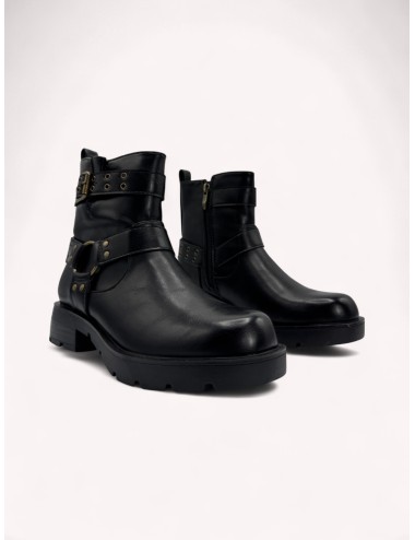 Botas con hebillas y tachuelas Luzza Noir