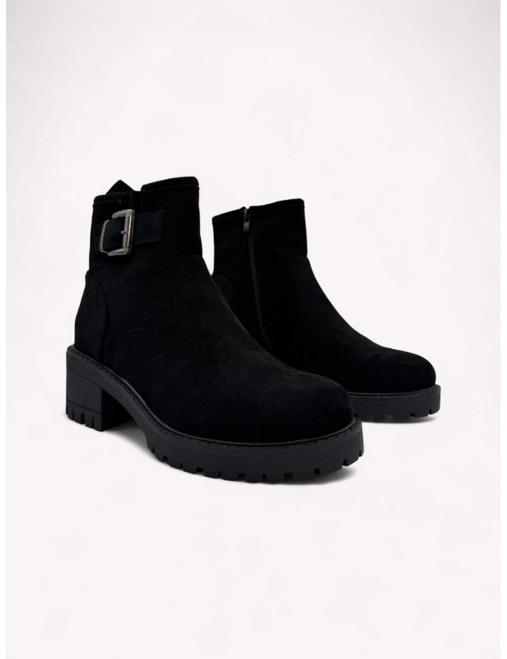 Botas de Ante con hebilla y cremallera Gubbio Noir