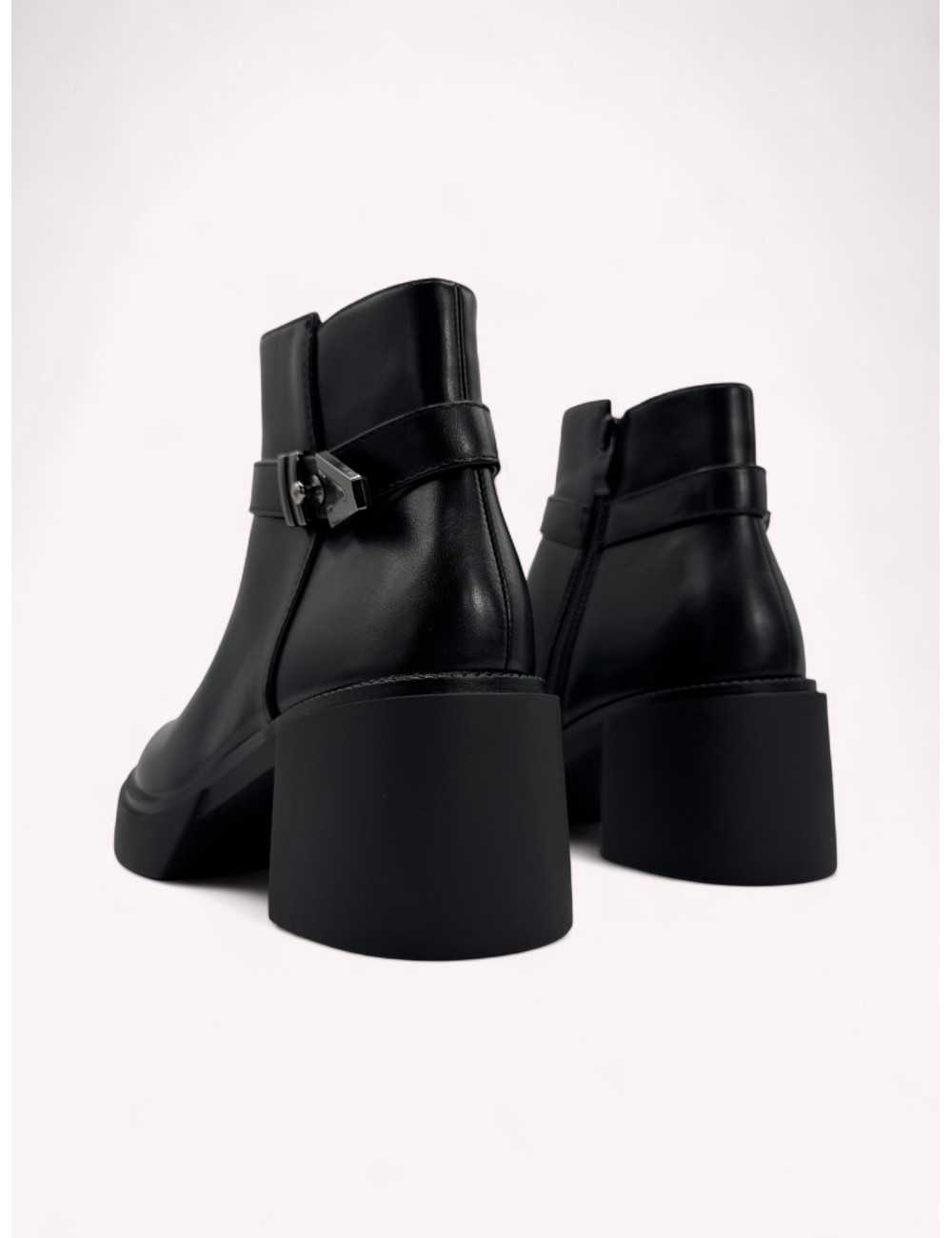 Botas con tacon grueso y cremallera Treviso Noir