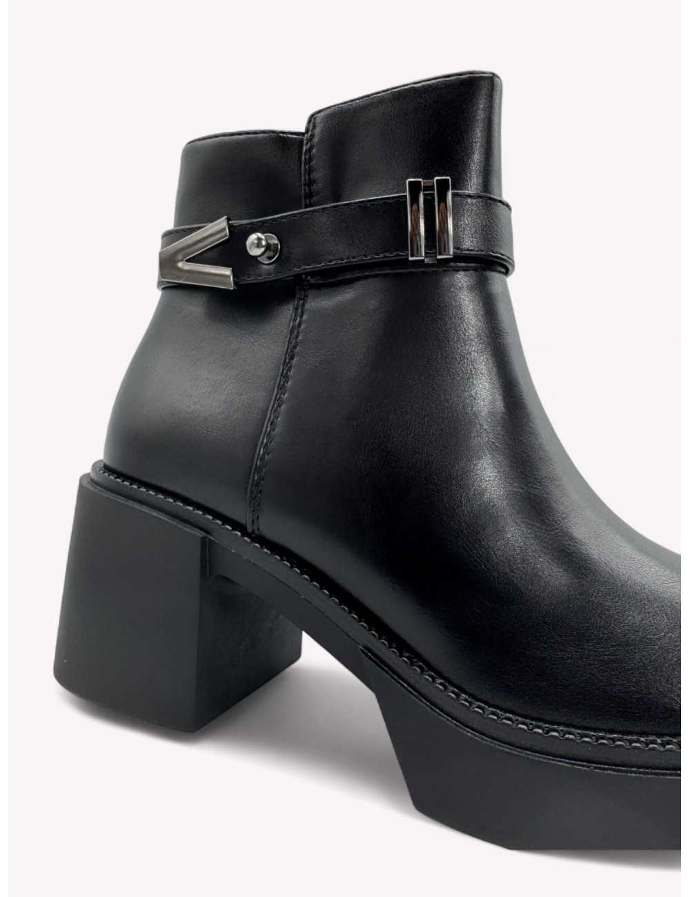 Botas con tacon grueso y cremallera Treviso Noir