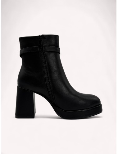 Botines con tacon y broche dorado Forli Noir
