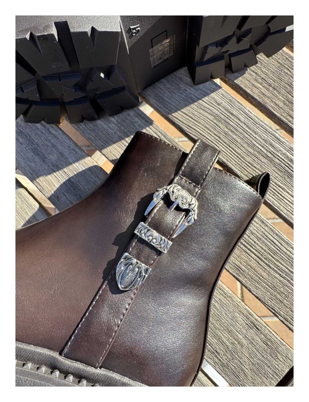 Botas moteras con hebilla y cremallera Molise Brown