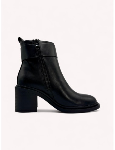 Botas con tacon grueso y detalle dorado Genova Noir