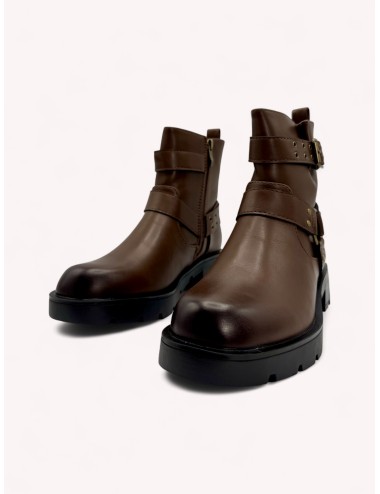 Botas con hebillas y tachuelas Luzza Brown