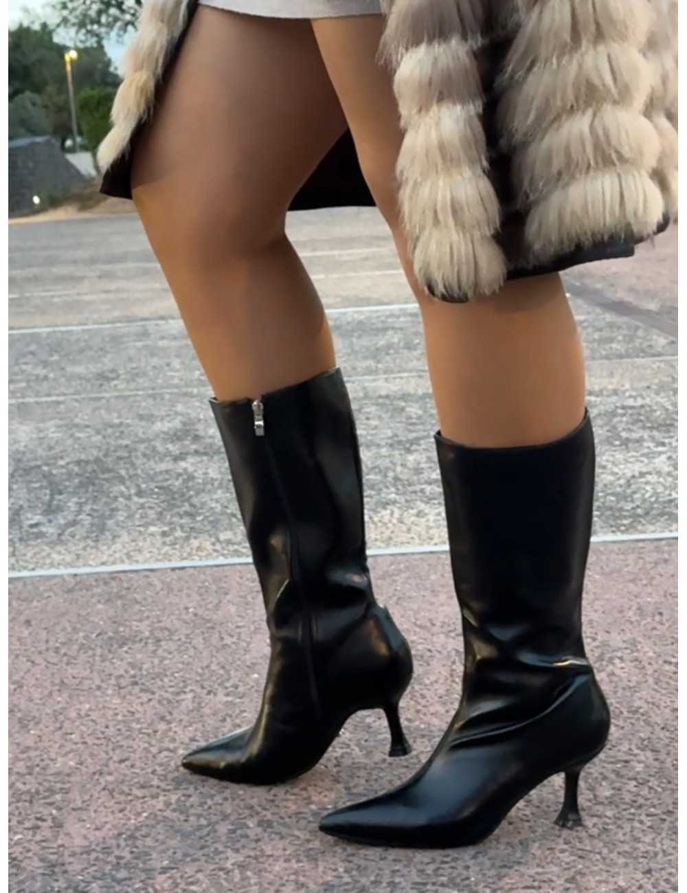Botas con tacon y punta fina Ghedi Noir