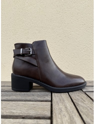 Botines con hebilla Adda Brown