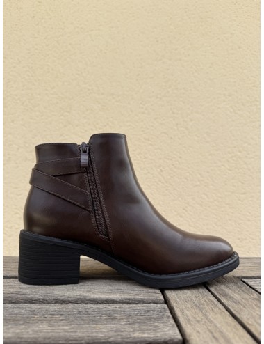 Botines con hebilla Adda Brown