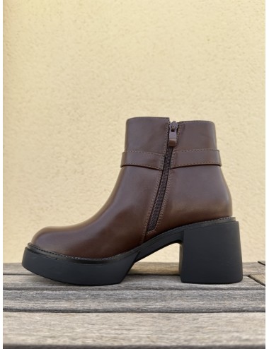 Botas con tacon grueso y cremallera Treviso Brown